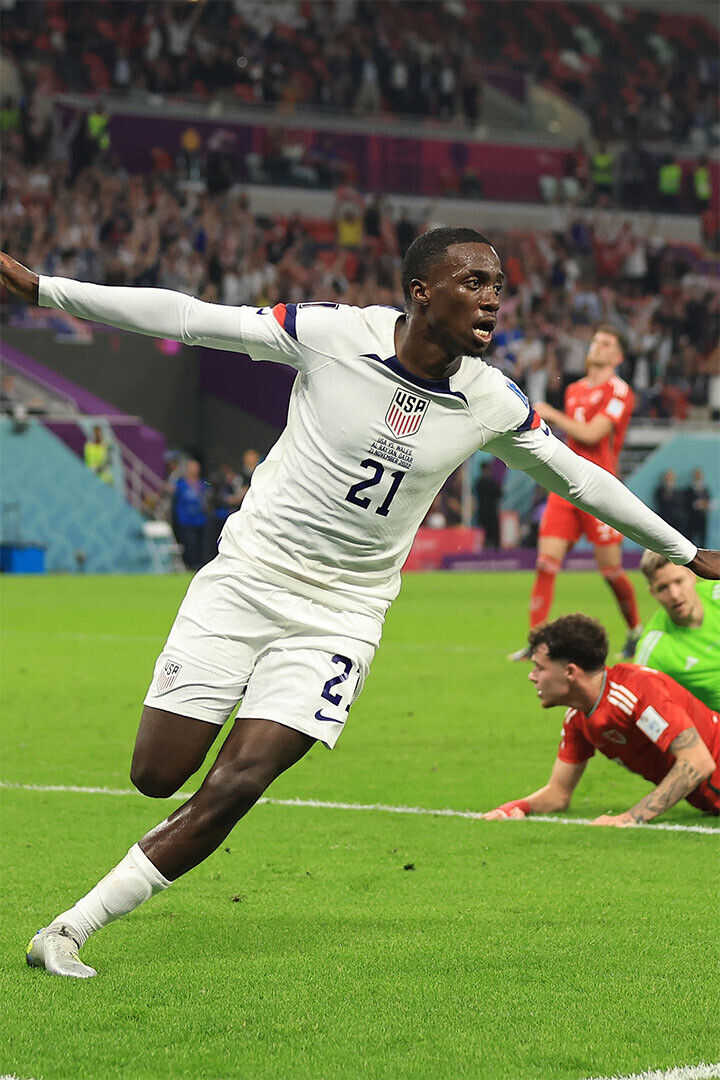 Timothy Weah United States National Soccer Team World Cup Poster Wall Art Print Home Wall Decor - xonomax