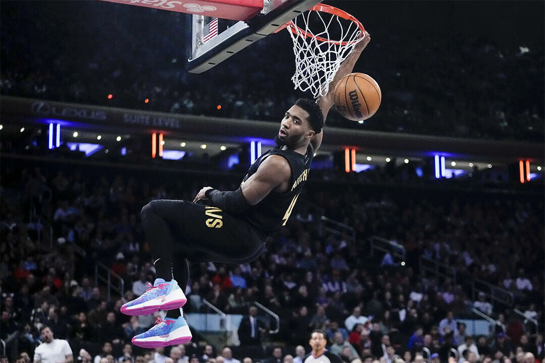Donovan Mitchell Cleveland Cavaliers Basketball Match Poster Wall Art Print Home Wall Decor - xonomax