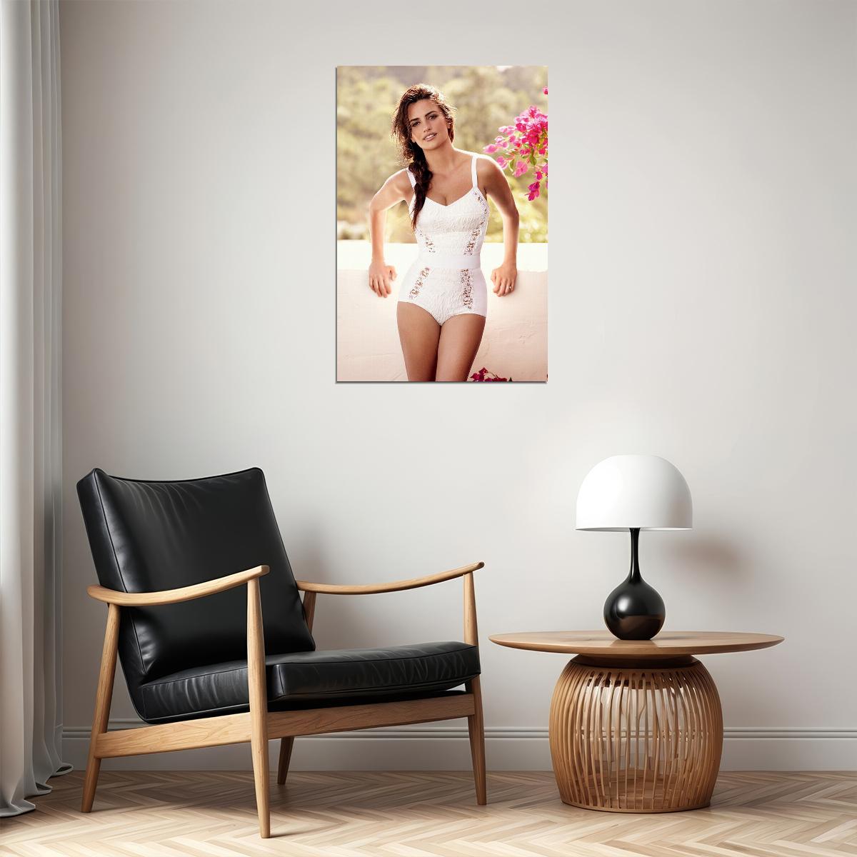 Penelope Cruz Model And Spanish Actor Poster Wall Art Print Home Wall Decor - xonomax