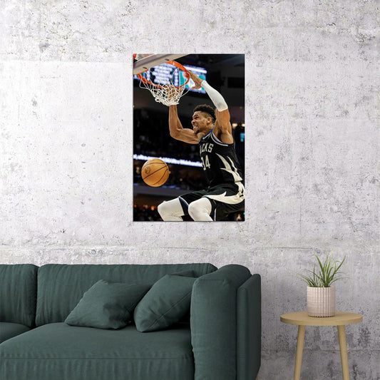 Giannis Antetokounmpo Basketball Player Milwaukee Bucks Poster Wall Art Print Home Wall Decor - xonomax