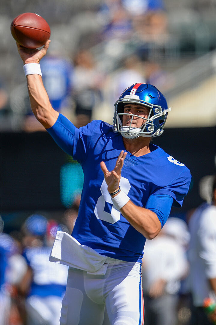 New York Giants Daniel Jones American Football Player Poster Wall Art Print Home Wall Decor - xonomax