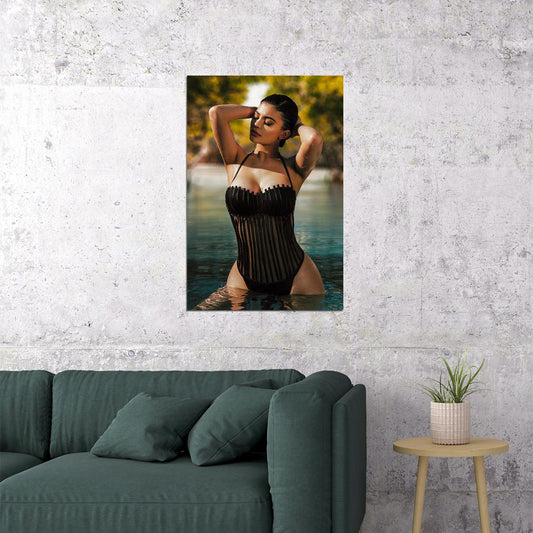 Kylie Jenner Cinema Actor Hot Model Artist Poster Wall Art Print Home Wall Decor - xonomax