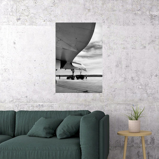 Concorde Supersonic Airliner Landing At Airport Poster Wall Art Print Home Wall Decor - xonomax