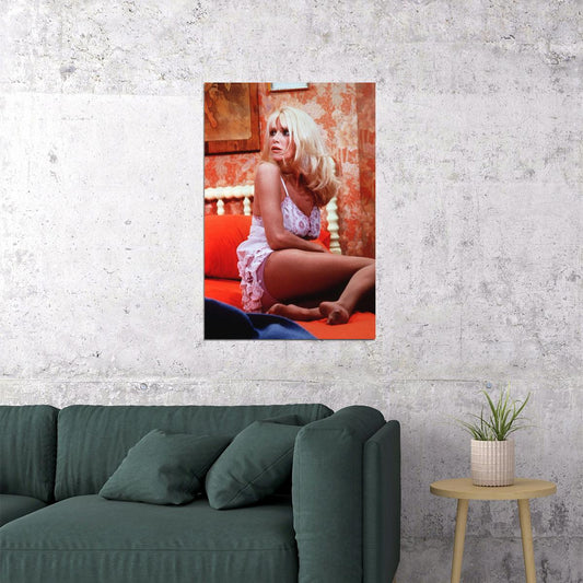 Suzanne Somers Sexy Girl Actress Hot Poster Wall Art Print Home Wall Decor - xonomax