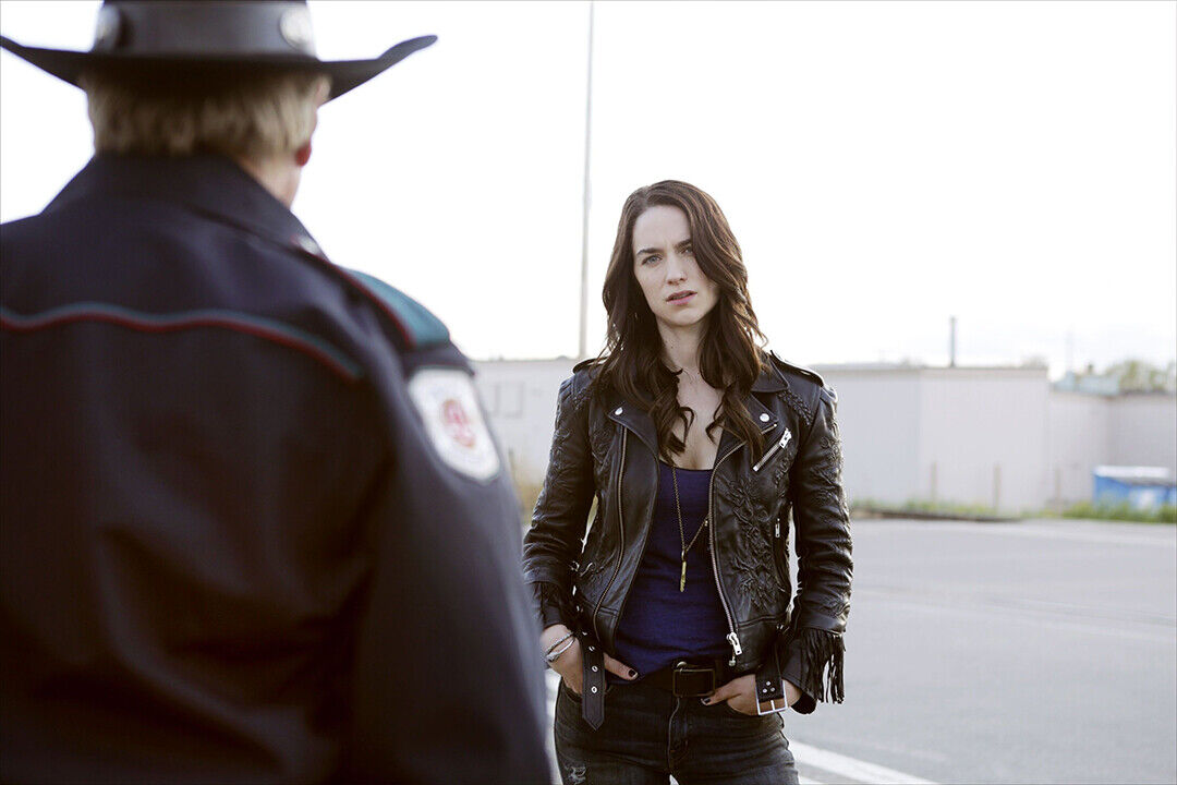 Wynonna Earp Melanie Scrofano Tv Show Poster Wall Art Print Home Wall Decor - xonomax