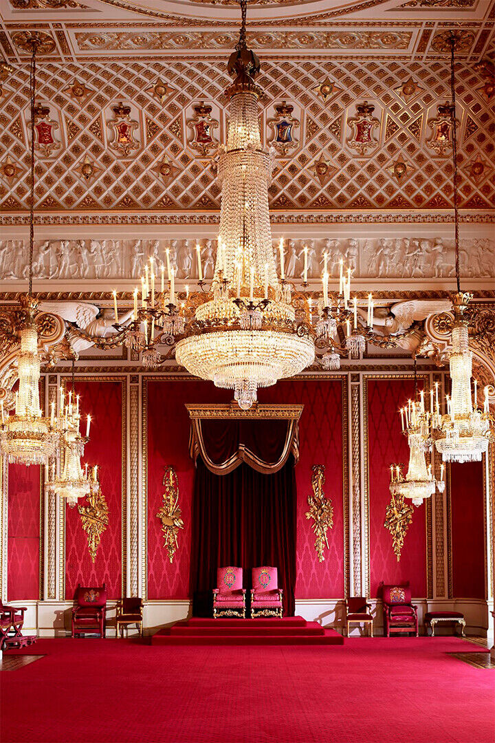 Inside Queen Elizabeth's Palace Poster Wall Art Print Home Wall Decor - xonomax