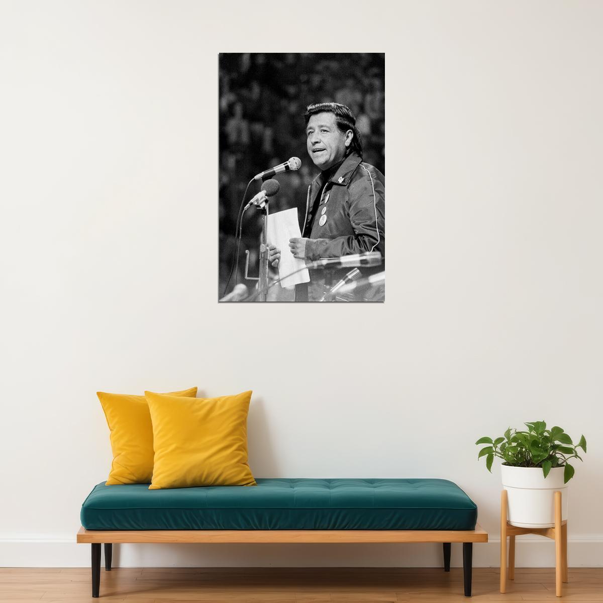 Cesar Chavez Speaking On Grape Boycott Poster Wall Art Print Home Wall Decor - xonomax