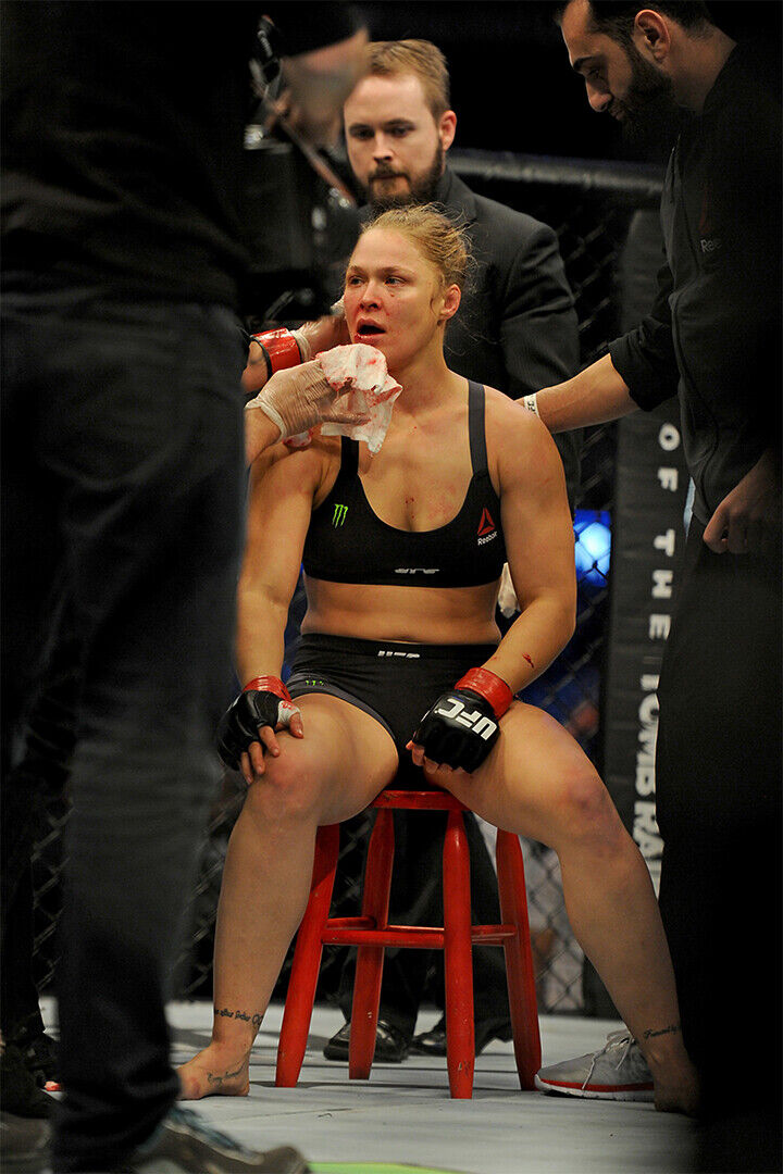 Holly Holm Head Kicks Ronda Rousey Poster Wall Art Print Home Wall Decor