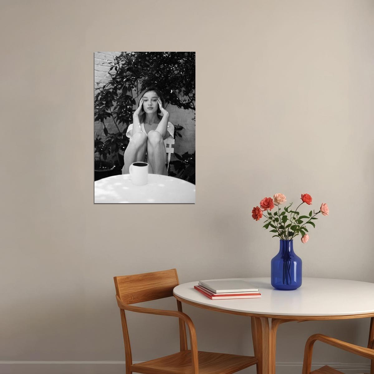 Phoebe Dynevor Celebrity British Actor Beauty Artist Poster Wall Art Print Home Wall Decor - xonomax