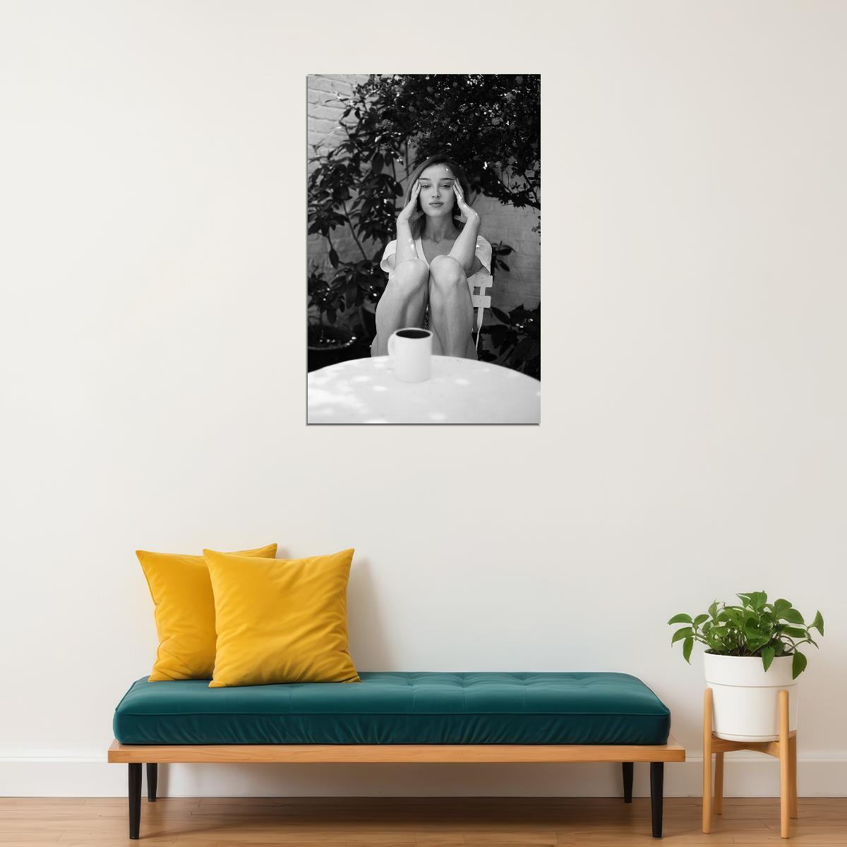 Phoebe Dynevor Celebrity British Actor Beauty Artist Poster Wall Art Print Home Wall Decor - xonomax