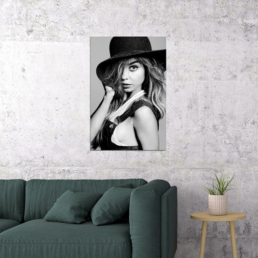 Sarah Hyland American Singer And Actress De Poster Wall Art Print Home Wall Decor - xonomax