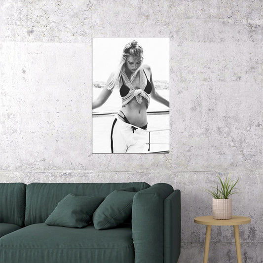 Alexis Ren Californian Model Artist And Activist Poster Wall Art Print Home Wall Decor - xonomax