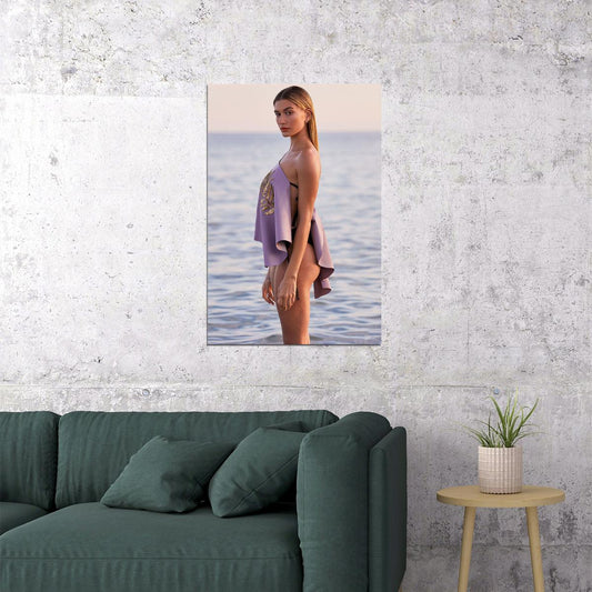 Hailey Bieber American Model And Social Media Personality Poster Wall Art Print Home Wall Decor - xonomax