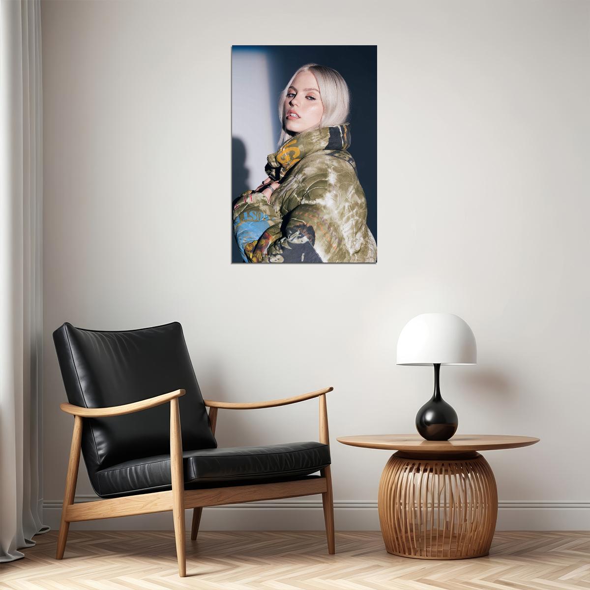 Reneé Rapp American Actress Singer And Artist Poster Wall Art Print Home Wall Decor