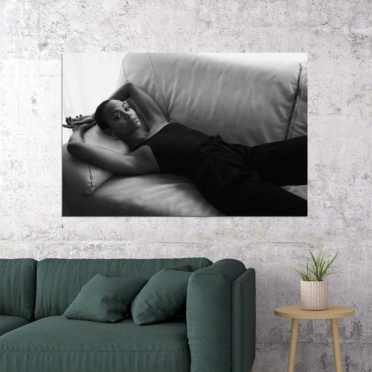 Zoe Saldana American Artist And Actress Poster Wall Art Print Home Wall Decor - xonomax