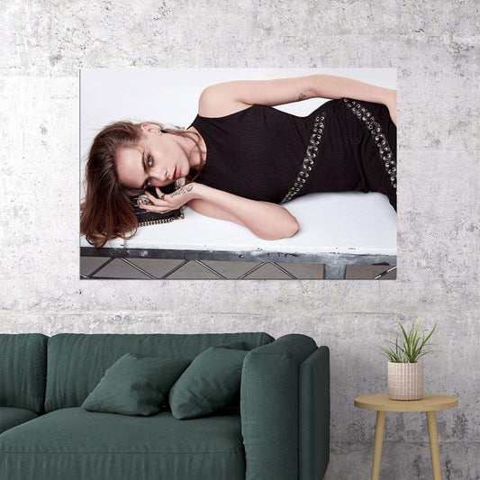 Cara Delevingne Attractive Movie Actress Artist Poster Wall Art Print Home Wall Decor - xonomax