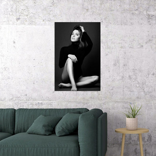 Aubrey Plaza American Actor Comedian Producer Poster Wall Art Print Home Wall Decor - xonomax