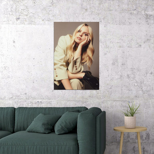 Renee Rapp American Actress And Singer Poster Wall Art Print Home Wall Decor - xonomax