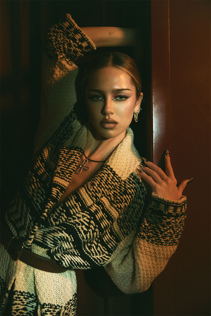 Delilah Belle Hamlin Social Media Celebrity Poster Wall Art Print Home Wall Decor