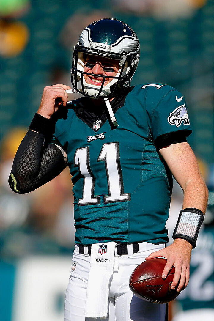 Carson Wentz Match Football Philadelphia Eagles Poster Wall Art Print Home Wall Decor - xonomax