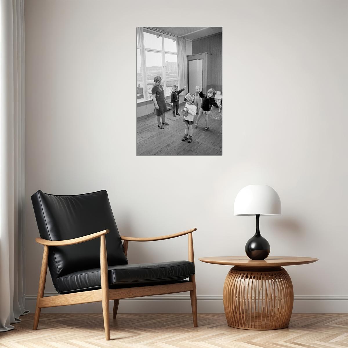 Children In School 1930's Black And White Vintage Poster Wall Art Print Home Wall Decor - xonomax