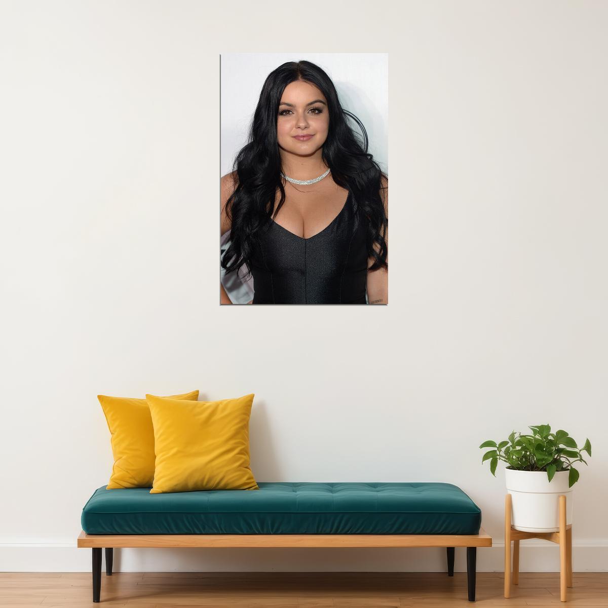 Ariel Winter Celebrity Movie Actor Artist Poster Wall Art Print Home Wall Decor - xonomax