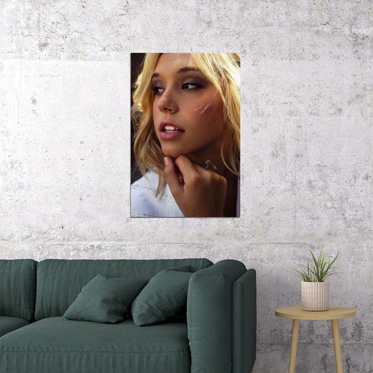 Alexis Ren Celebrity Social Media Sexy Model Poster Wall Art Print Home Wall Decor - xonomax