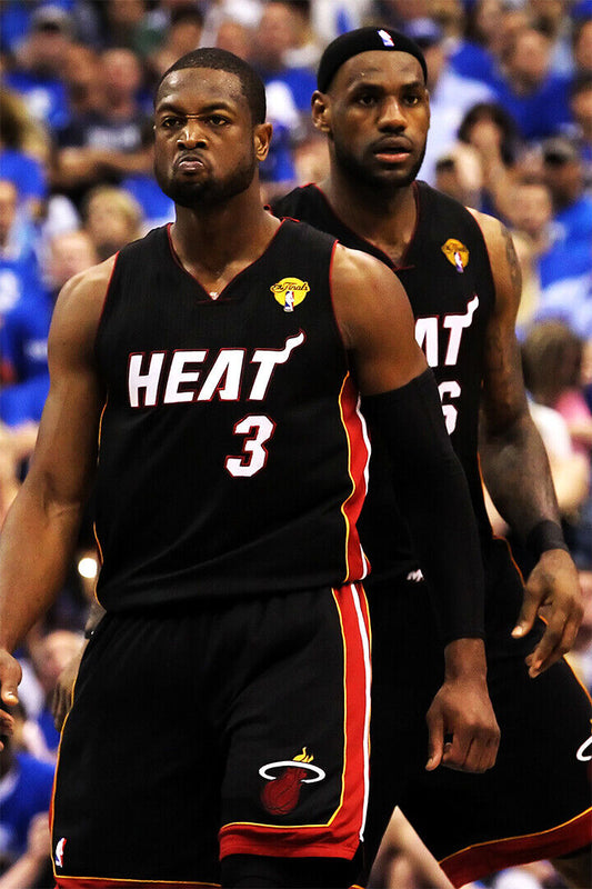 Dwayne Wade Assist To Lebron James Basketball Poster Wall Art Print Home Wall Decor - xonomax