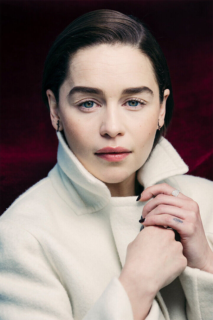 Emilia Clarke Celebrity Cinema Actor Idol Poster Wall Art Print Home Wall Decor - xonomax