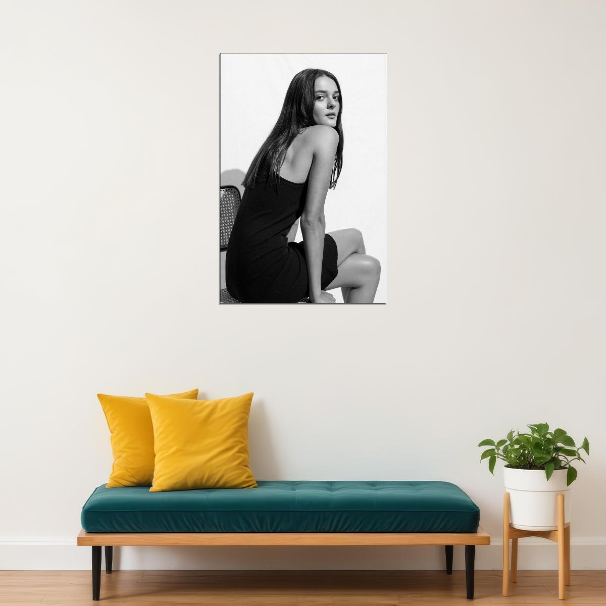 Charlotte Lawren Celebrity Singer Star Artist Poster Wall Art Print Home Wall Decor - xonomax
