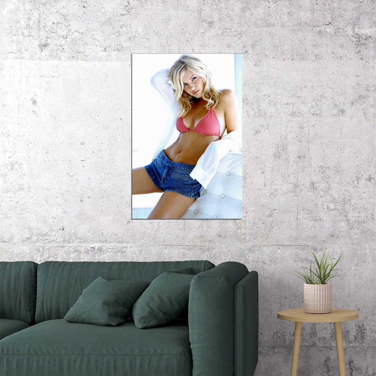 Elisha Cutbert Hollywood Celebrity Tv Star Poster Wall Art Print Home Wall Decor - xonomax