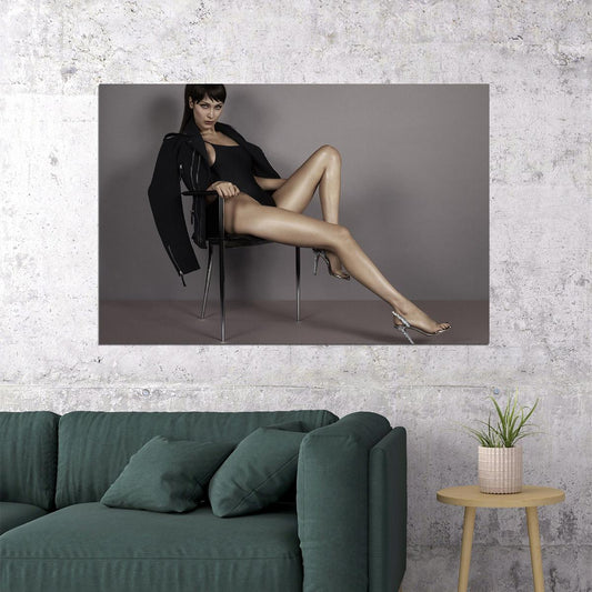 Bella American Woman Model Best Model Poster Wall Art Print Home Wall Decor - xonomax