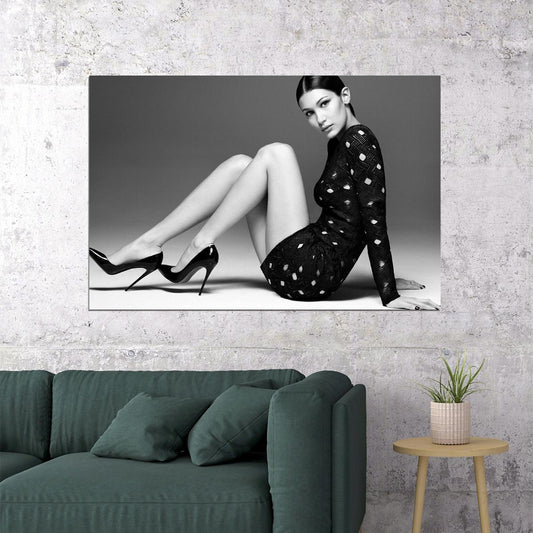 Bella American Woman Model Muslim Model Poster Wall Art Print Home Wall Decor - xonomax