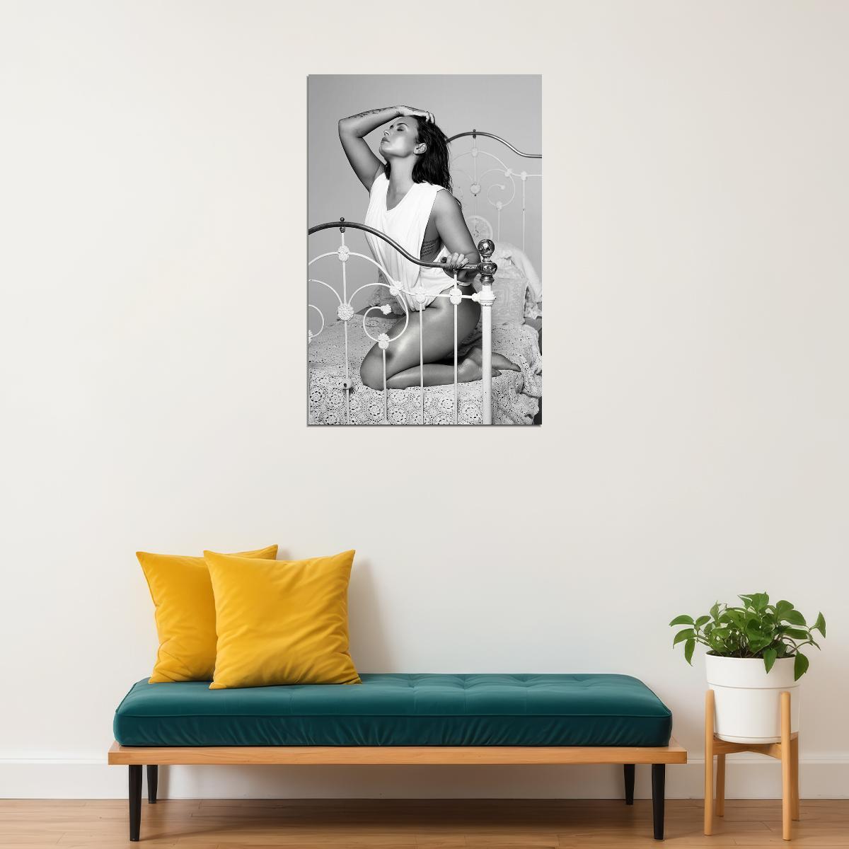 Demi Lovato Sexy Actress Singer Star Famous Singer Poster Wall Art Print Home Wall Decor - xonomax