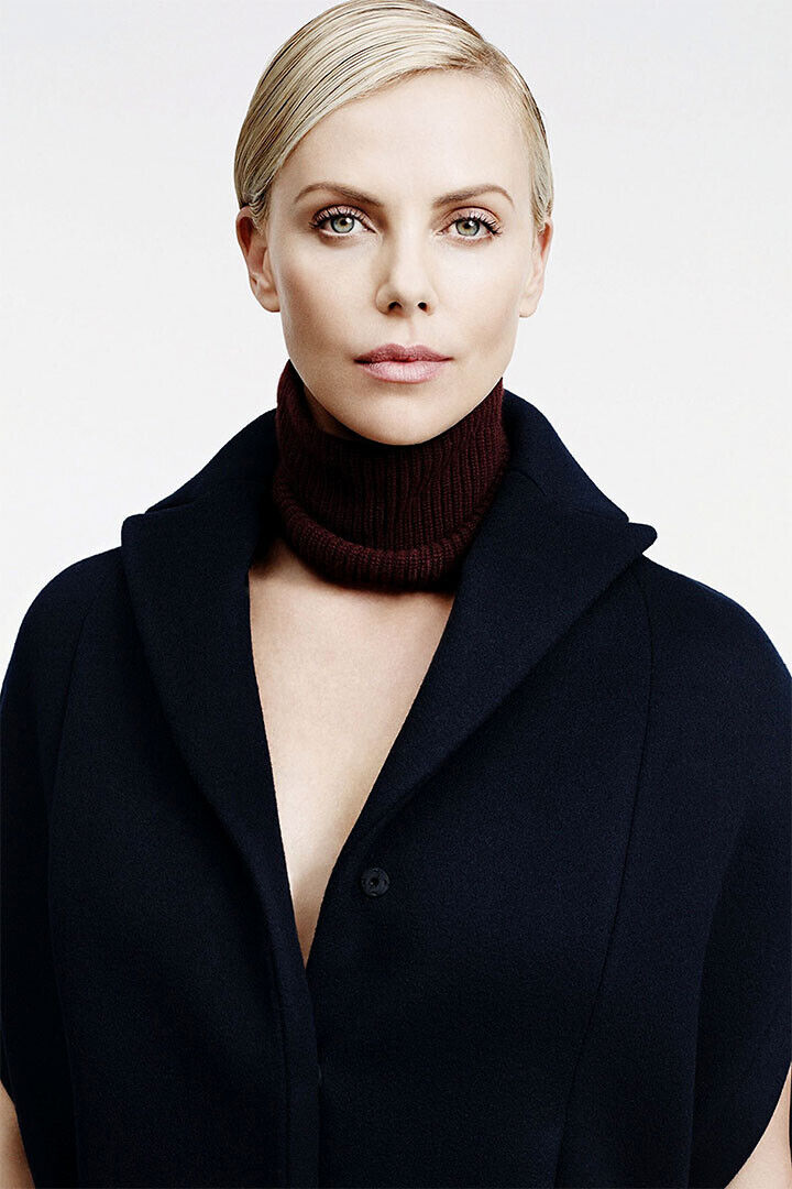 Charlize Theron Attending Movie Premiere Poster Wall Art Print Home Wall Decor - xonomax