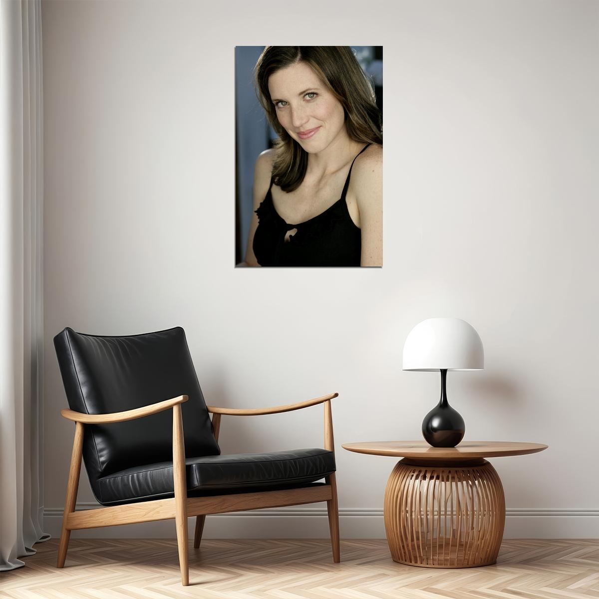 Erin Everly Laughs American Female Model Poster Wall Art Print Home Wall Decor - xonomax