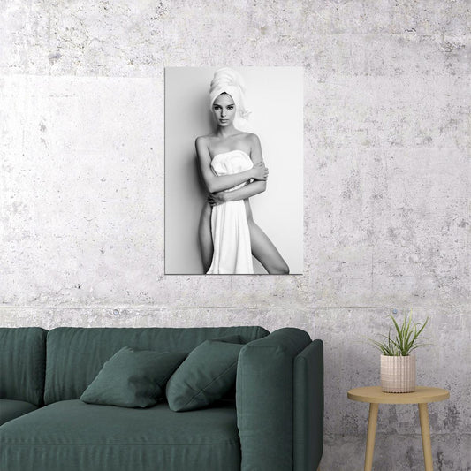 Gold Towel Sexy Female Model Poster Wall Art Print Home Wall Decor - xonomax