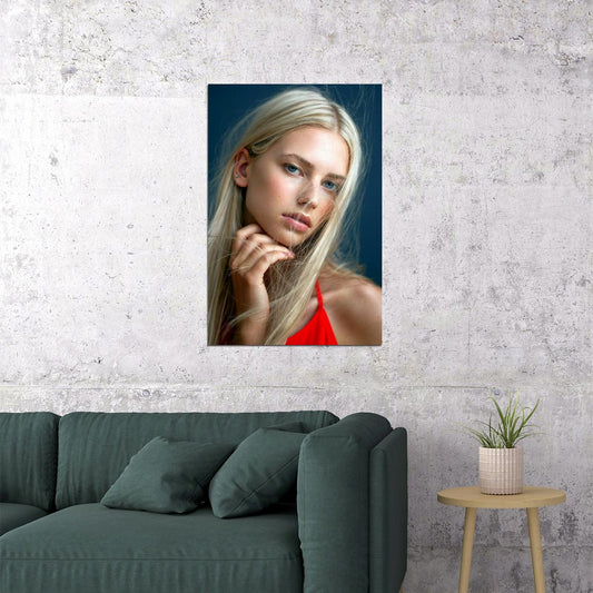 Regina Love And Kisses Sexy Female Model Poster Wall Art Print Home Wall Decor - xonomax