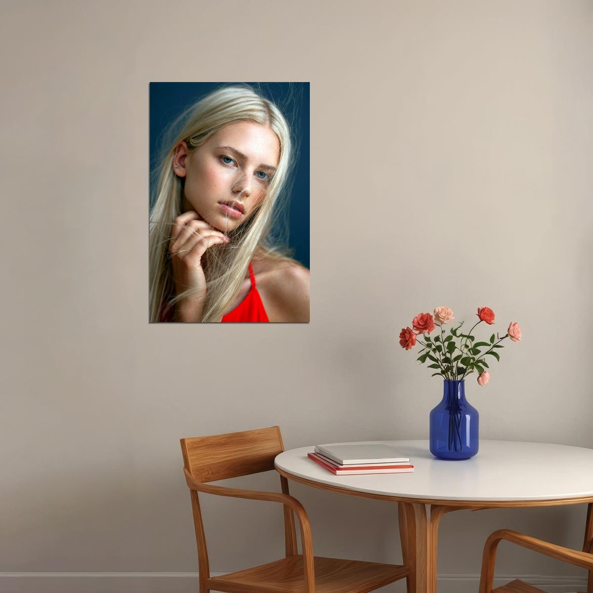 Regina Love And Kisses Sexy Female Model Poster Wall Art Print Home Wall Decor - xonomax
