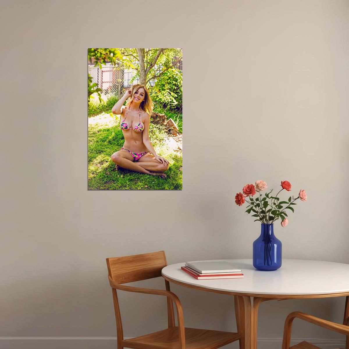 Elizabeth Turner In Pink Bikini Sexy Female Model Poster Wall Art Print Home Wall Decor - xonomax