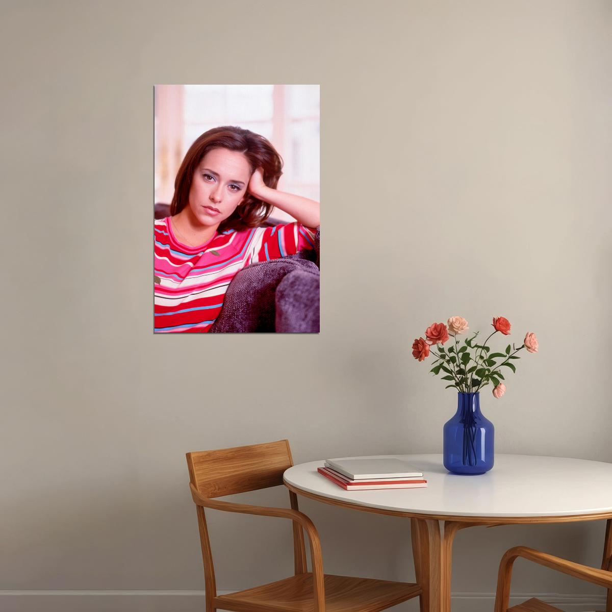 Party Of Five Movie Actor Jennifer Hewitt Pose Poster Wall Art Print Home Wall Decor - xonomax