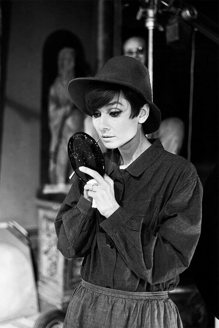 Hepburn Audrey Actress Charitable Poster Wall Art Print Home Wall Decor
