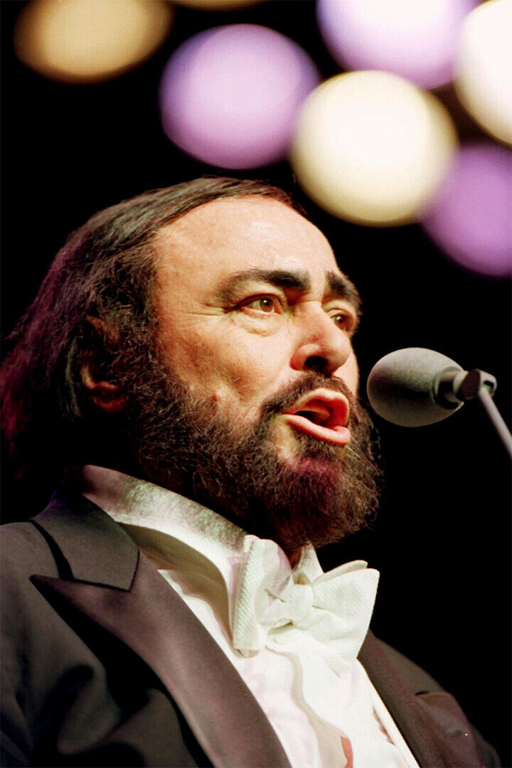 Pavarotti Warming Up Before Performance Music Poster Wall Art Print Home Wall Decor
