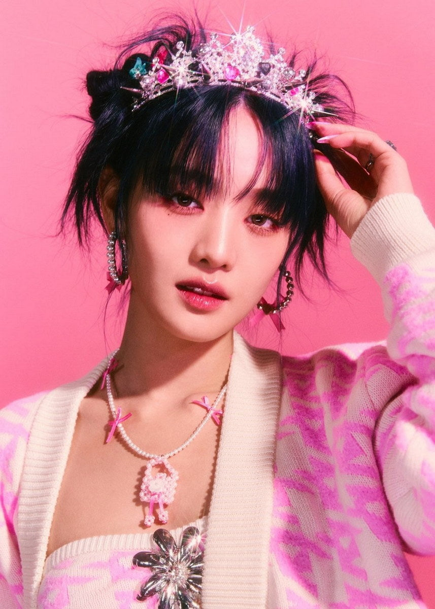 (G)I-DLE Minnie I Feel Queencard Concept Photo K-Pop Music Poster Korean Girl Group - xonomax