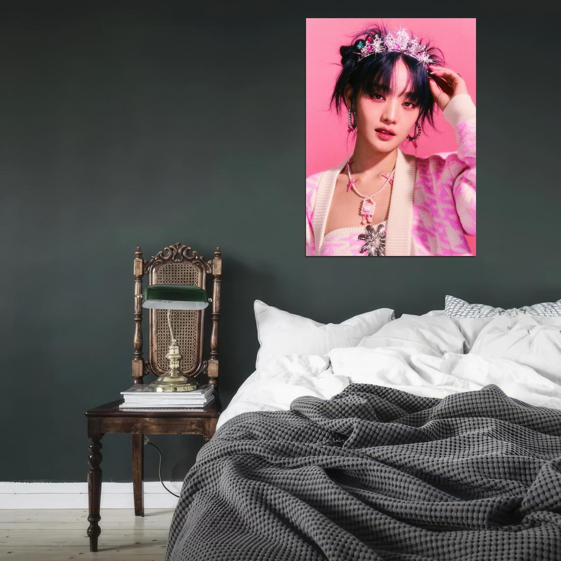 (G)I-DLE Minnie I Feel Queencard Concept Photo K-Pop Music Poster Korean Girl Group - xonomax