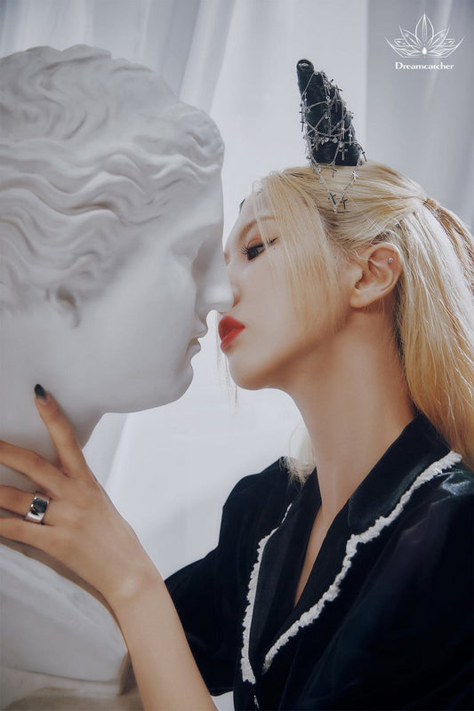 Dreamcatcher Jiu Yoohyeon Gahyeon Sua Dami Siyeon Handong Villains K-Pop Concept Photo Kpop Poster - xonomax