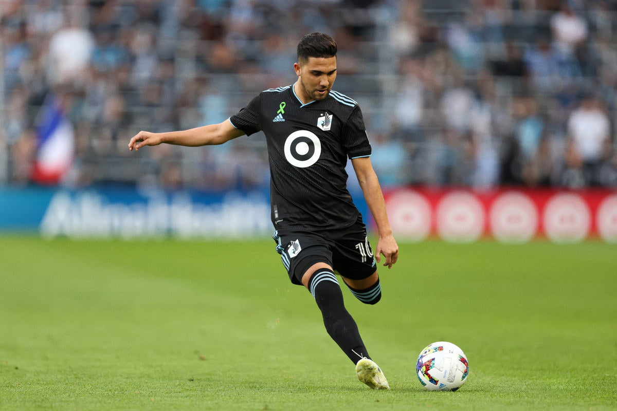 Emanuel Reynoso USA Soccer Poster Famous Football Superstar Motivational Sports Print - xonomax