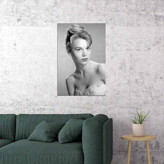 Jane Fonda 1960s Portrait Poster Iconic Hollywood Actress Classic Film Star Vintage Glamour Fashion Icon Wall Art Print Old Hollywood Aesthetic Wall Decor - xonomax