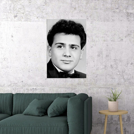 Danny DeVito Young Portrait Poster Early Career Classic Comedy Actor Vintage Black And White Wall Art Print Old Hollywood Aesthetic Wall Decor - xonomax