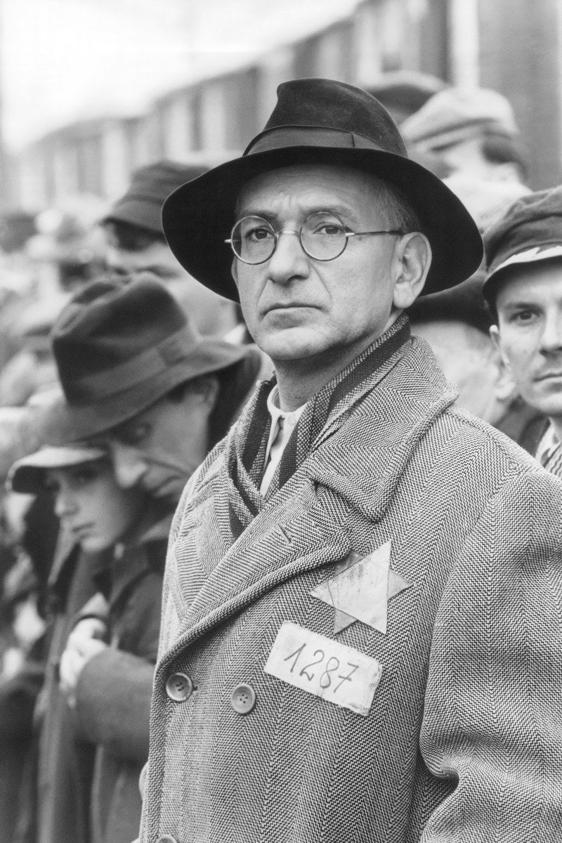 Ben Kingsley Schindler's List Movie Poster 1993 Iconic Holocaust Drama Character Black And White Wall Art Print Old Hollywood Aesthetic Wall Decor - xonomax